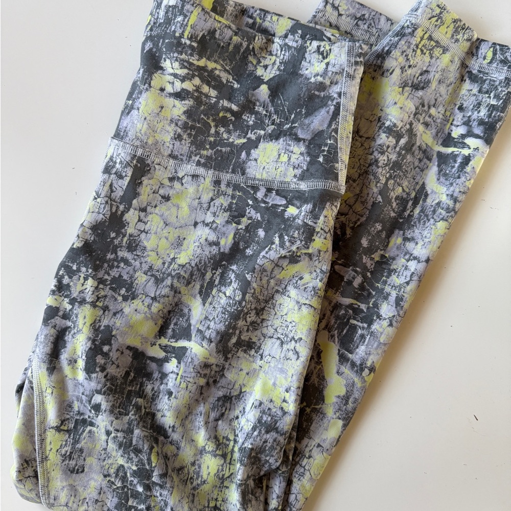 Lululemon Athletica Gray and Yellow Patterned Leggings
